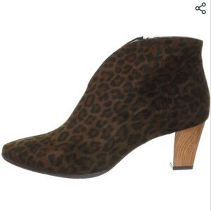 Ara leather leopard print boots